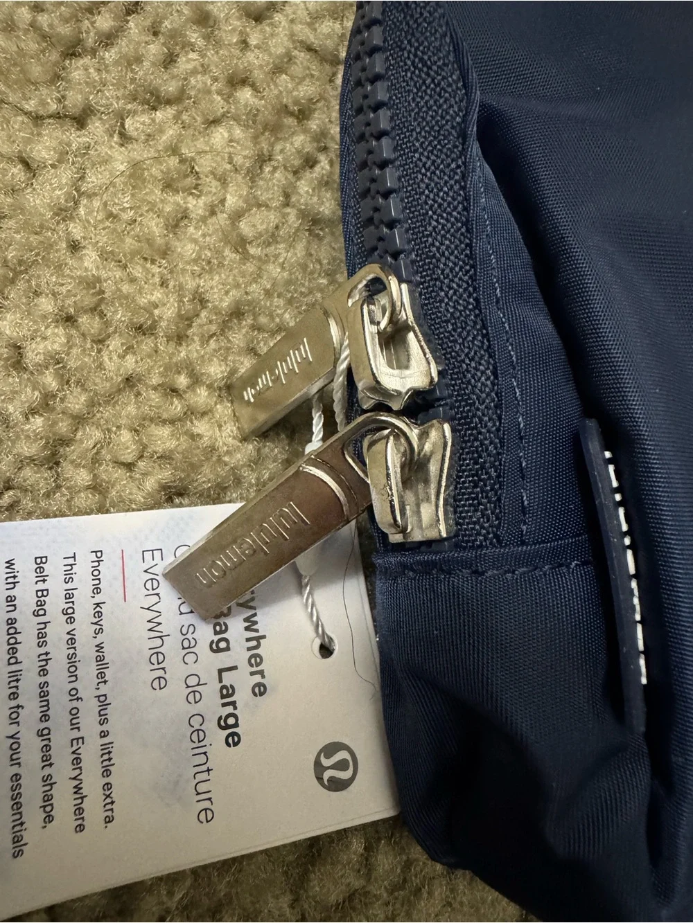 Lululemon belt bag 2 L size